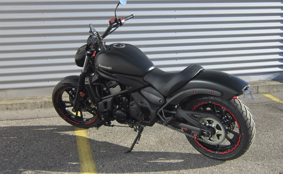 Rebuilt motorbike Kawasaki Vulcan S Bild 2: Rebuilt motorbike Kawasaki Vulcan S