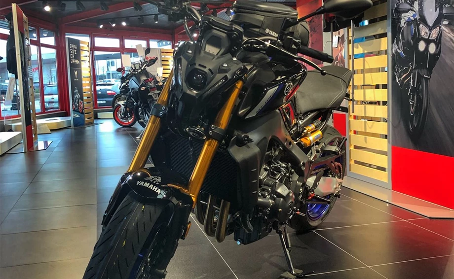 Umbgebautes Motorrad Yamaha MT-09 SP Bild 1: Umbgebautes Motorrad Yamaha MT-09 SP