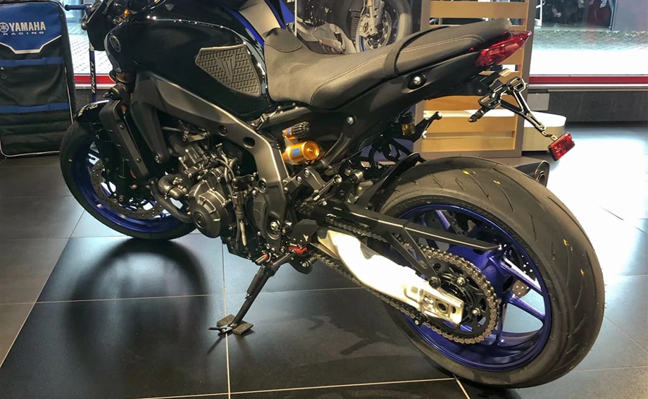 Umbgebautes Motorrad Yamaha MT-09 SP Bild 3: Umbgebautes Motorrad Yamaha MT-09 SP
