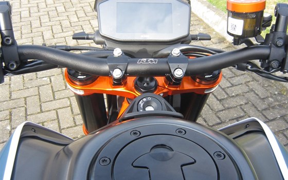 Umgebautes Motorrad KTM 890 Duke R von Motorradcenter Keßler - Bild 11 Umgebautes Motorrad KTM 890 Duke R von Motorradcenter Keßler - Bild 11
