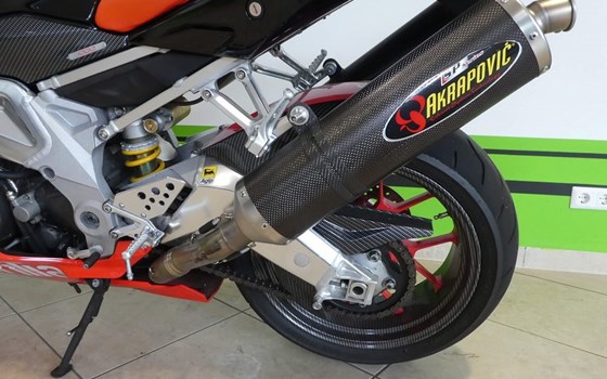 Umgebautes Motorrad Aprilia RSV 1000 (RSV Mille) von Bikers-Euroshop - Bild 3 Umgebautes Motorrad Aprilia RSV 1000 (RSV Mille) von Bikers-Euroshop - Bild 3