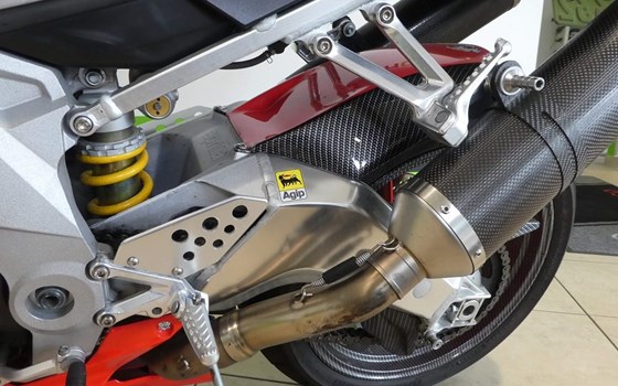 Umgebautes Motorrad Aprilia RSV 1000 (RSV Mille) von Bikers-Euroshop - Bild 4 Umgebautes Motorrad Aprilia RSV 1000 (RSV Mille) von Bikers-Euroshop - Bild 4