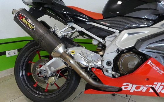 Umgebautes Motorrad Aprilia RSV 1000 (RSV Mille) von Bikers-Euroshop - Bild 7 Umgebautes Motorrad Aprilia RSV 1000 (RSV Mille) von Bikers-Euroshop - Bild 7