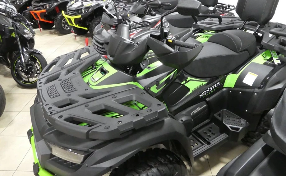 Umbgebautes Motorrad TGB Blade 1000 LT EPS Black Edition Bild 5: Umbgebautes Motorrad TGB Blade 1000 LT EPS Black Edition