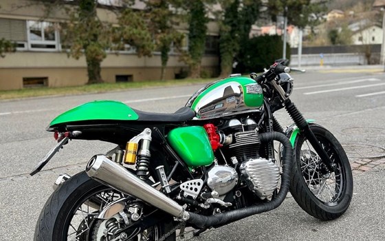 Umgebautes Motorrad Triumph Thruxton von Pat-Bikes AG - Bild 3 Umgebautes Motorrad Triumph Thruxton von Pat-Bikes AG - Bild 3