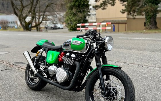 Umgebautes Motorrad Triumph Thruxton von Pat-Bikes AG - Bild 2 Umgebautes Motorrad Triumph Thruxton von Pat-Bikes AG - Bild 2