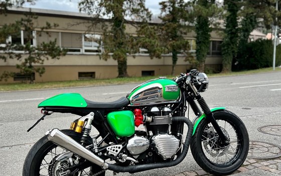 Umgebautes Motorrad Triumph Thruxton von Pat-Bikes AG - Bild 4 Umgebautes Motorrad Triumph Thruxton von Pat-Bikes AG - Bild 4