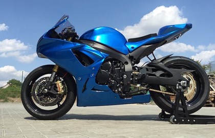 Suzuki GSX-R 750 Custom Bike Suzuki GSX-R 750 Custom Bike