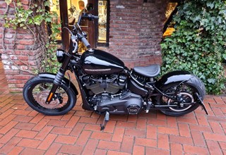 Harley-Davidson Softail Street Bob 114 FXBBS