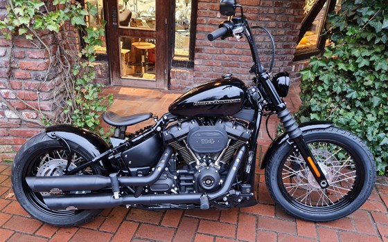 Umgebautes Motorrad Harley-Davidson Softail Street Bob 114 FXBBS von X-Trem Custombikes - Bild 16 Umgebautes Motorrad Harley-Davidson Softail Street Bob 114 FXBBS von X-Trem Custombikes - Bild 16