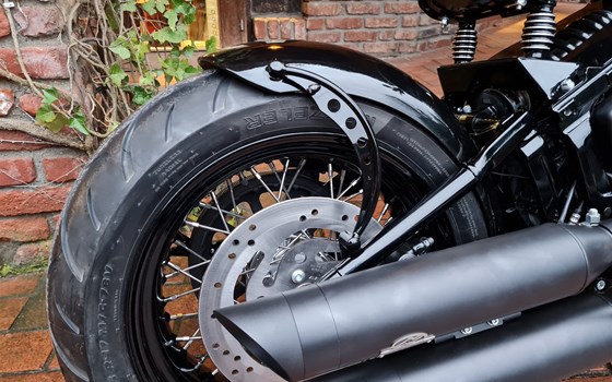 Umgebautes Motorrad Harley-Davidson Softail Street Bob 114 FXBBS von X-Trem Custombikes - Bild 25 Umgebautes Motorrad Harley-Davidson Softail Street Bob 114 FXBBS von X-Trem Custombikes - Bild 25