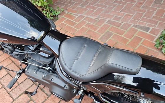 Umgebautes Motorrad Harley-Davidson Softail Street Bob 114 FXBBS von X-Trem Custombikes - Bild 10 Umgebautes Motorrad Harley-Davidson Softail Street Bob 114 FXBBS von X-Trem Custombikes - Bild 10