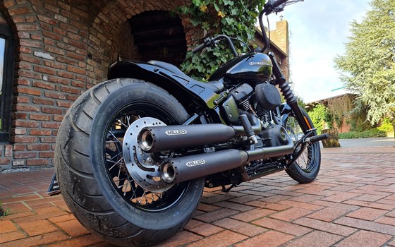 Umgebautes Motorrad Harley-Davidson Softail Street Bob 114 FXBBS von X-Trem Custombikes - Bild 17 Umgebautes Motorrad Harley-Davidson Softail Street Bob 114 FXBBS von X-Trem Custombikes - Bild 17