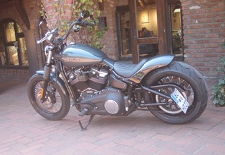 Harley-Davidson Softail Street Bob 114 FXBBS