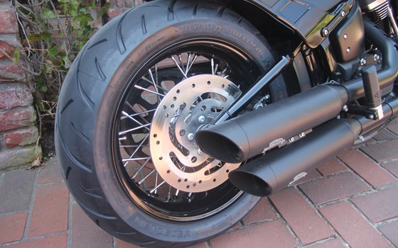 Umgebautes Motorrad Harley-Davidson Softail Street Bob 114 FXBBS von X-Trem Custombikes - Bild 17 Umgebautes Motorrad Harley-Davidson Softail Street Bob 114 FXBBS von X-Trem Custombikes - Bild 17