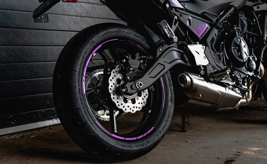 Umbgebautes Motorrad Kawasaki Z650 Bild 5: Umbgebautes Motorrad Kawasaki Z650