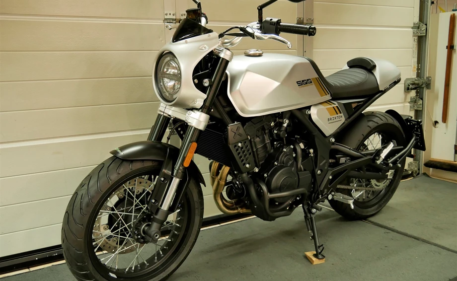 Umbgebautes Motorrad Brixton Crossfire 500 Bild 7: Umbgebautes Motorrad Brixton Crossfire 500