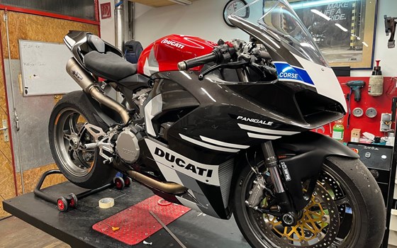 Umgebautes Motorrad Ducati Panigale V2 von Motorrad-Center Mähr - Bild 17 Umgebautes Motorrad Ducati Panigale V2 von Motorrad-Center Mähr - Bild 17