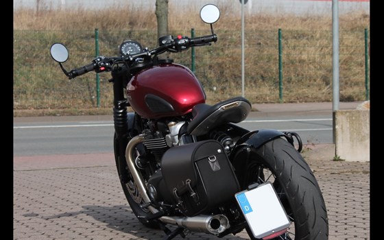 Umgebautes Motorrad Triumph Bonneville Bobber von Stärker-Profil GmbH - Bild 4 Umgebautes Motorrad Triumph Bonneville Bobber von Stärker-Profil GmbH - Bild 4