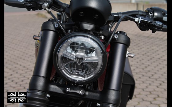 Umgebautes Motorrad Triumph Bonneville Bobber von Stärker-Profil GmbH - Bild 13 Umgebautes Motorrad Triumph Bonneville Bobber von Stärker-Profil GmbH - Bild 13