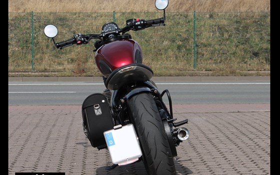 Umgebautes Motorrad Triumph Bonneville Bobber von Stärker-Profil GmbH - Bild 5 Umgebautes Motorrad Triumph Bonneville Bobber von Stärker-Profil GmbH - Bild 5