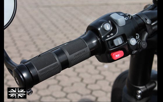 Umgebautes Motorrad Triumph Bonneville Bobber von Stärker-Profil GmbH - Bild 8 Umgebautes Motorrad Triumph Bonneville Bobber von Stärker-Profil GmbH - Bild 8