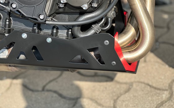 Umgebautes Motorrad Triumph Trident 660 von MSG Moto-Shop-Gera TEAM BAUCH OHG - Bild 10 Umgebautes Motorrad Triumph Trident 660 von MSG Moto-Shop-Gera TEAM BAUCH OHG - Bild 10