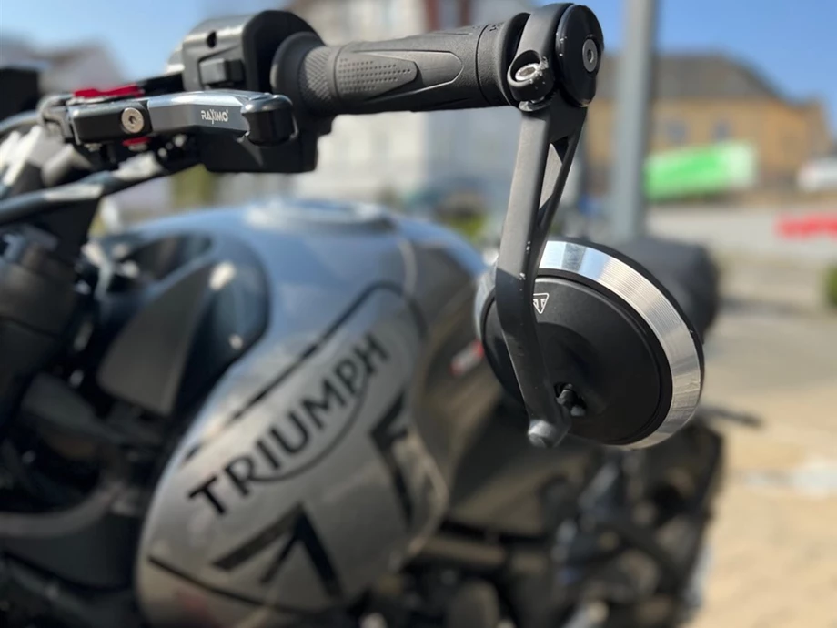 Umbgebautes Motorrad Triumph Trident 660 Bild 6: Umbgebautes Motorrad Triumph Trident 660