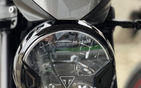 Umgebautes Motorrad Triumph Trident 660 von MSG Moto-Shop-Gera TEAM BAUCH OHG - Bild 4 Umgebautes Motorrad Triumph Trident 660 von MSG Moto-Shop-Gera TEAM BAUCH OHG - Bild 4