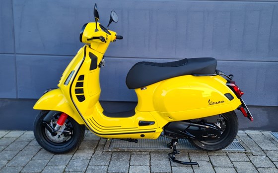 Umgebautes Motorrad Vespa GTS 300 hpe Super von MK Cycle Shop GmbH & Co. KG - Bild 5 Umgebautes Motorrad Vespa GTS 300 hpe Super von MK Cycle Shop GmbH & Co. KG - Bild 5