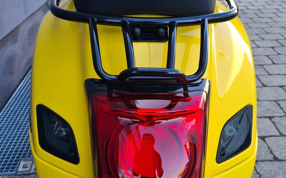Umgebautes Motorrad Vespa GTS 300 hpe Super von MK Cycle Shop GmbH & Co. KG - Bild 13 Umgebautes Motorrad Vespa GTS 300 hpe Super von MK Cycle Shop GmbH & Co. KG - Bild 13