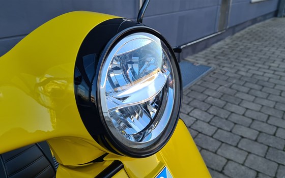 Umgebautes Motorrad Vespa GTS 300 hpe Super von MK Cycle Shop GmbH & Co. KG - Bild 7 Umgebautes Motorrad Vespa GTS 300 hpe Super von MK Cycle Shop GmbH & Co. KG - Bild 7