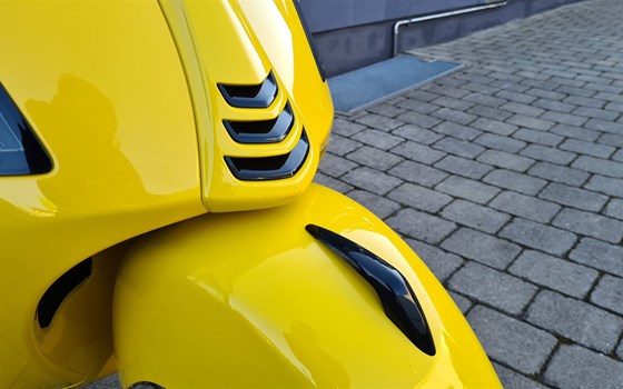 Umgebautes Motorrad Vespa GTS 300 hpe Super von MK Cycle Shop GmbH & Co. KG - Bild 10 Umgebautes Motorrad Vespa GTS 300 hpe Super von MK Cycle Shop GmbH & Co. KG - Bild 10
