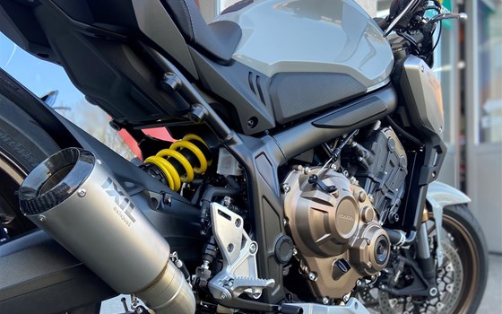 Umgebautes Motorrad Honda CB 650 von Direct Performance - Bild 5 Umgebautes Motorrad Honda CB 650 von Direct Performance - Bild 5