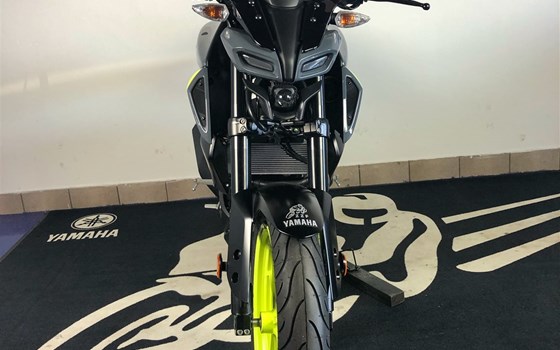Umgebautes Motorrad Yamaha MT-125 von Zweirad Zentrum Fernwald - Bild 2