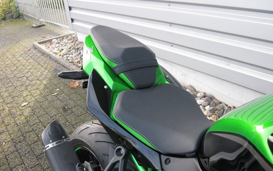 Umgebautes Motorrad Kawasaki Z H2 SE von Alfred Kührer Moto-Service u. Zubehör - Bild 13 Umgebautes Motorrad Kawasaki Z H2 SE von Alfred Kührer Moto-Service u. Zubehör - Bild 13