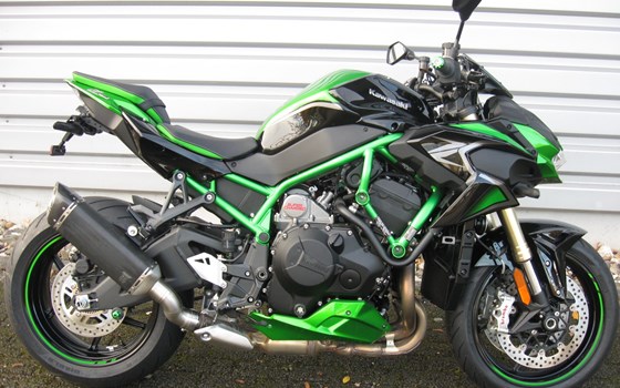 Umgebautes Motorrad Kawasaki Z H2 SE von Alfred Kührer Moto-Service u. Zubehör - Bild 1 Umgebautes Motorrad Kawasaki Z H2 SE von Alfred Kührer Moto-Service u. Zubehör - Bild 1