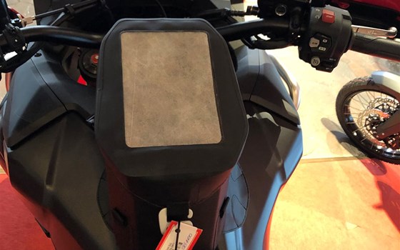 Umgebautes Motorrad Honda CRF1100L Africa Twin DCT von Tempo-Zweirad-Treff GmbH - Bild 11 Umgebautes Motorrad Honda CRF1100L Africa Twin DCT von Tempo-Zweirad-Treff GmbH - Bild 11