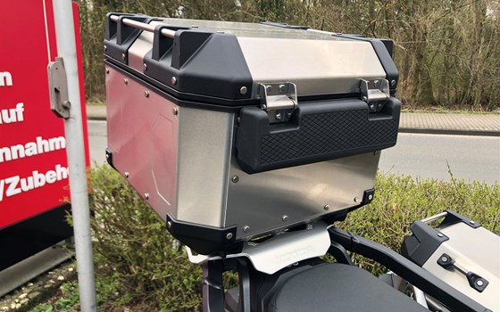 Umgebautes Motorrad Honda CRF1100L Africa Twin Adventure Sports DCT von Tempo-Zweirad-Treff GmbH - Bild 14 Umgebautes Motorrad Honda CRF1100L Africa Twin Adventure Sports DCT von Tempo-Zweirad-Treff GmbH - Bild 14
