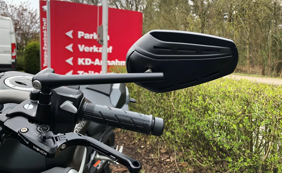 Umbgebautes Motorrad Honda CB650R Bild 6: Umbgebautes Motorrad Honda CB650R