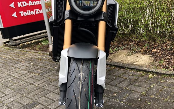 Umgebautes Motorrad Honda CB650R von Tempo-Zweirad-Treff GmbH - Bild 11 Umgebautes Motorrad Honda CB650R von Tempo-Zweirad-Treff GmbH - Bild 11