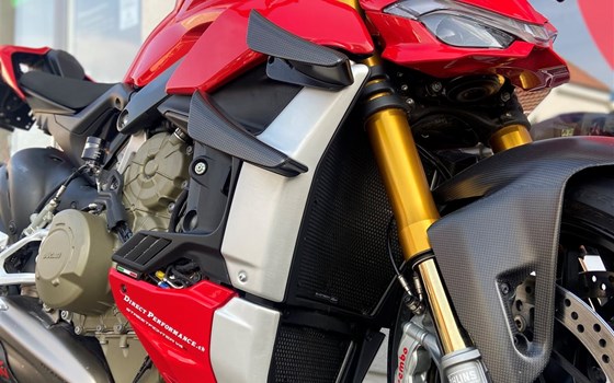 Umgebautes Motorrad Ducati Streetfighter V4 S von Direct Performance - Bild 6 Umgebautes Motorrad Ducati Streetfighter V4 S von Direct Performance - Bild 6