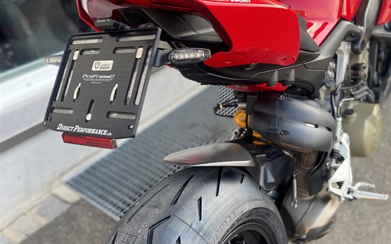 Umgebautes Motorrad Ducati Streetfighter V4 S von Direct Performance - Bild 10 Umgebautes Motorrad Ducati Streetfighter V4 S von Direct Performance - Bild 10