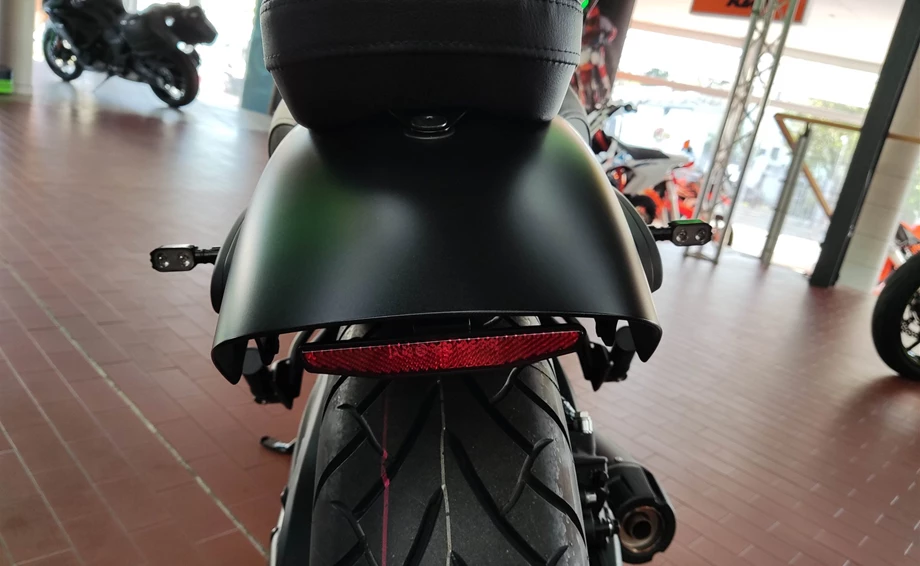 Umbgebautes Motorrad Kawasaki Vulcan S Bild 4: Umbgebautes Motorrad Kawasaki Vulcan S