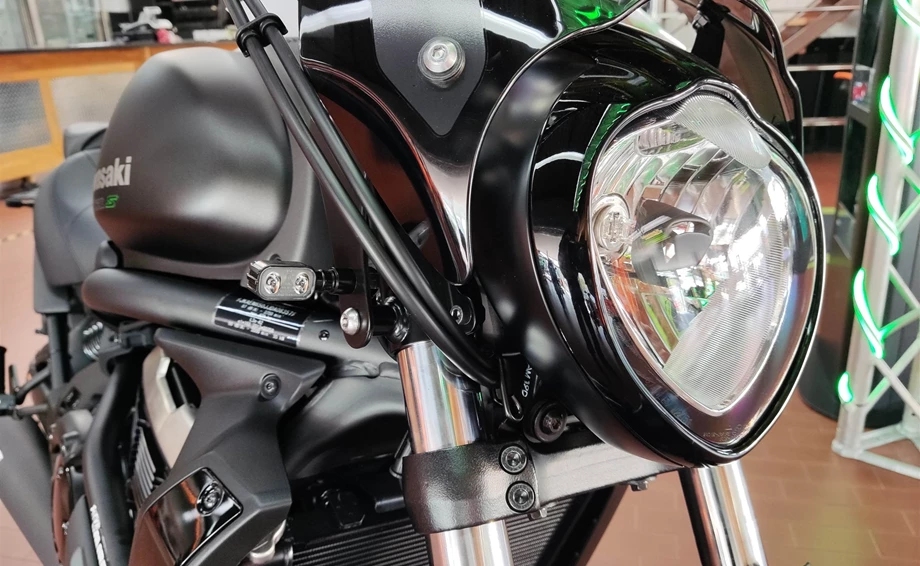 Umbgebautes Motorrad Kawasaki Vulcan S Bild 8: Umbgebautes Motorrad Kawasaki Vulcan S