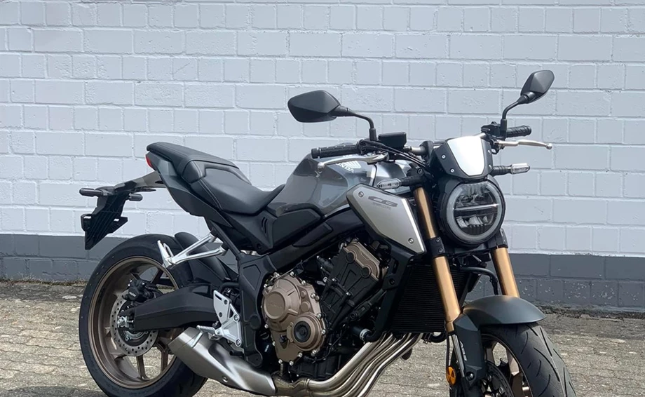 Rebuilt motorbike Honda CB650R Bild 1: Rebuilt motorbike Honda CB650R