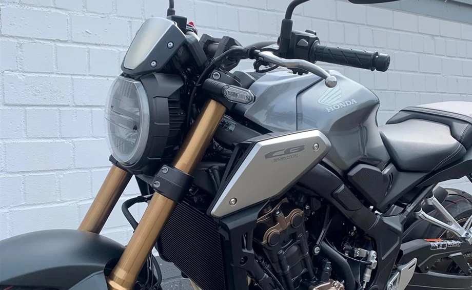 Rebuilt motorbike Honda CB650R Bild 3: Rebuilt motorbike Honda CB650R