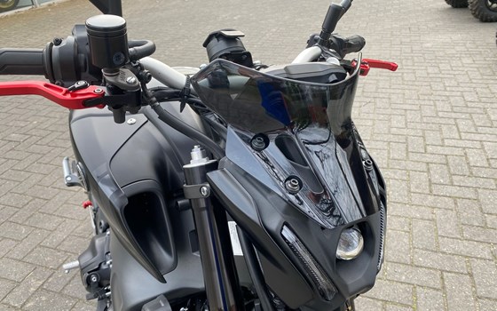 Umgebautes Motorrad Yamaha MT-09 von Scholly´s Motorrad GmbH - Bild 7