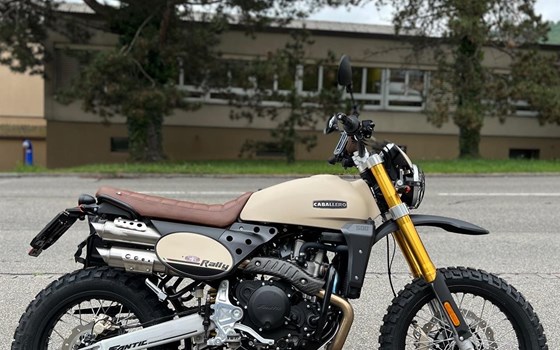 Umgebautes Motorrad Fantic Caballero Rally 500 von Pat-Bikes AG - Bild 1 Umgebautes Motorrad Fantic Caballero Rally 500 von Pat-Bikes AG - Bild 1