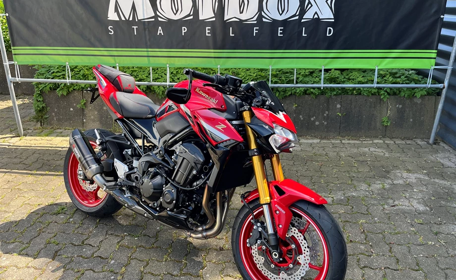 Umbgebautes Motorrad Kawasaki Z900 50th Anniversary Bild 1: Umbgebautes Motorrad Kawasaki Z900 50th Anniversary